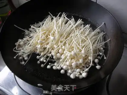 Make Frozen needle mushrooms step 0