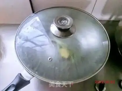 Make Peacock sculpted shrimp step 1
