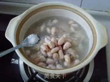 Make Peanut pig hoof soup step 5