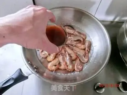 Make Peacock sculpted shrimp step 3