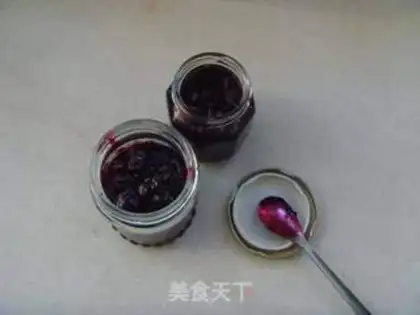Make Homemade blueberry jam step 4