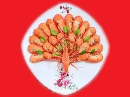 Make Peacock sculpted shrimp step 8