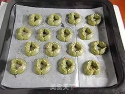 Make Green tea pie step 8