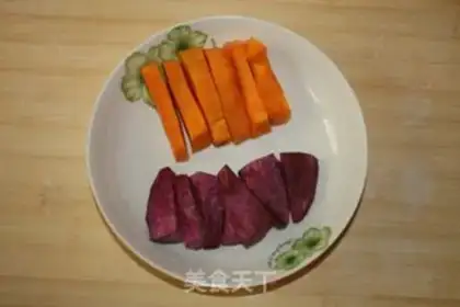 Make Colored rose rolls step 0