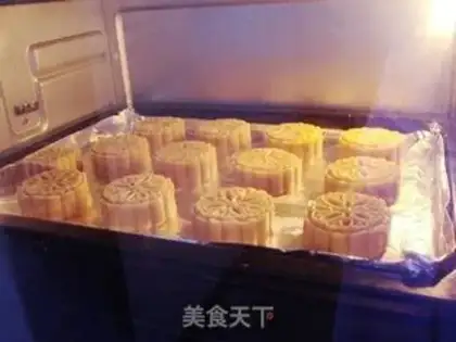 Make White Lotus broad moon cake step 10