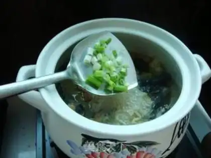 Make Silver ear chicken soup step 9