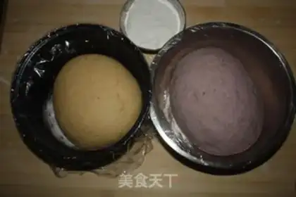 Make Colored rose rolls step 6