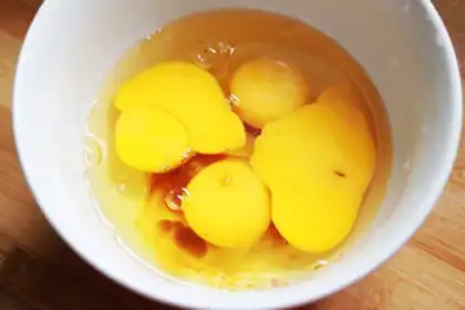 Make Cream egg pie step 3