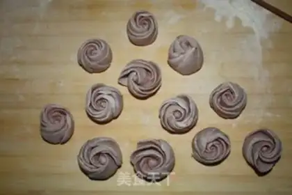 Make Colored rose rolls step 13