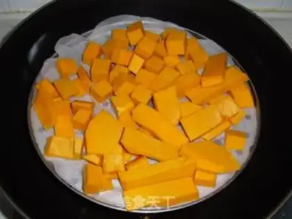 Make Cheese and pumpkin mud step 1