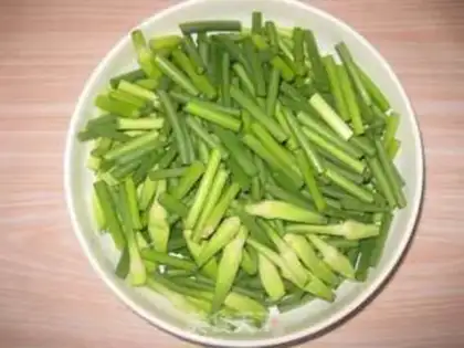 Make Garlic fried meat step 1