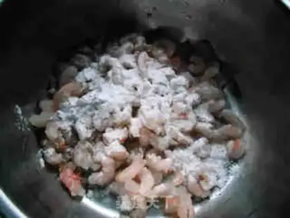 Make Spicy shrimp prawn step 1