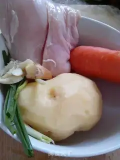 Make Curry potato chicken step 0