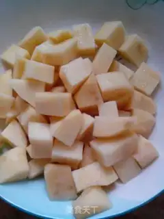 Make Curry potato chicken step 1
