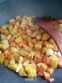 Make Curry potato chicken step 10
