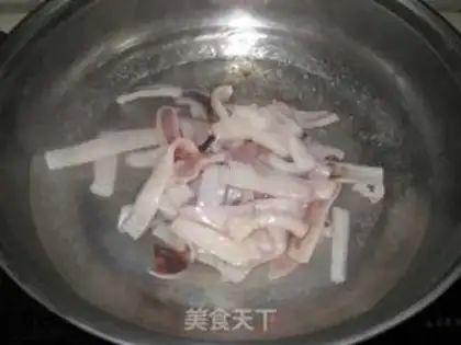 Make Pepper cutter, fried squid step 3