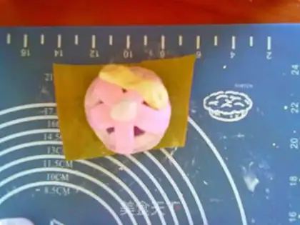 Make A Japanese flower step 6