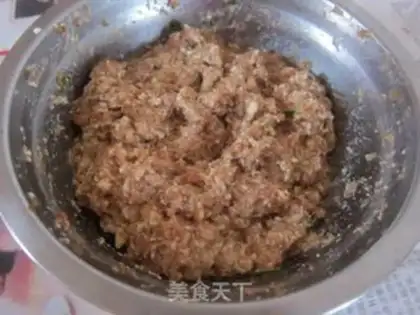 Make Onion rings meatloaf step 2