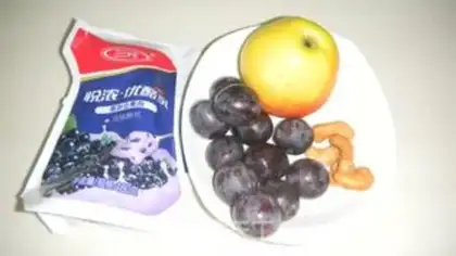 Make Yogurt apple salad step 0