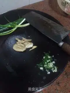 Make Fish head soup step 2