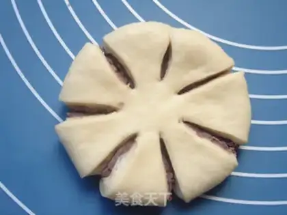 Make Red-beans-shaped bread step 9