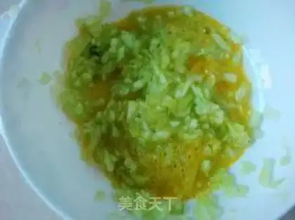 Make cucumber eggcake step 2