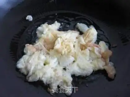 Make Corn shrimp fried rice step 5
