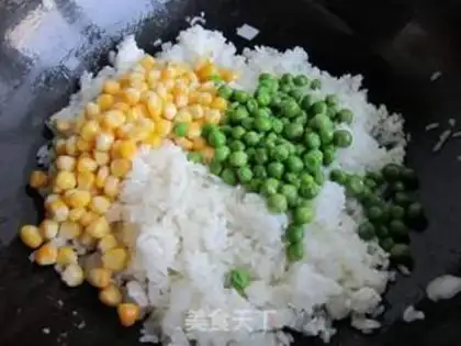 Make Corn shrimp fried rice step 8