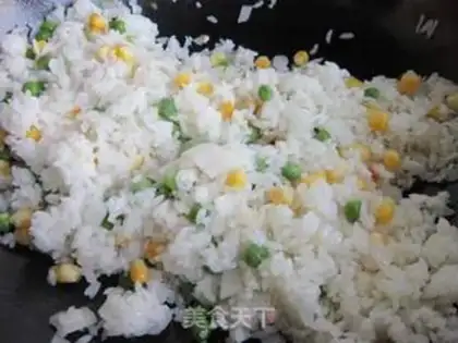 Make Corn shrimp fried rice step 9