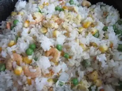 Make Corn shrimp fried rice step 12