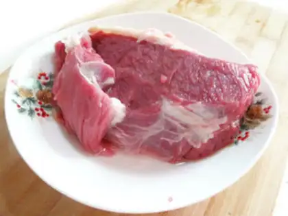 Make Red beef step 1