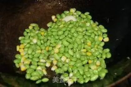 Make Snowcracker corn fried beans step 1
