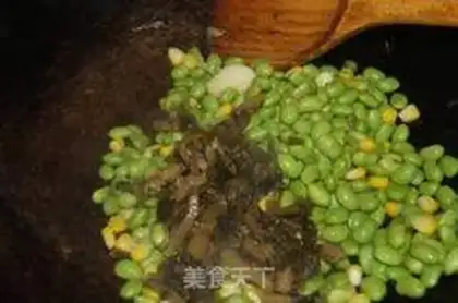 Make Snowcracker corn fried beans step 2
