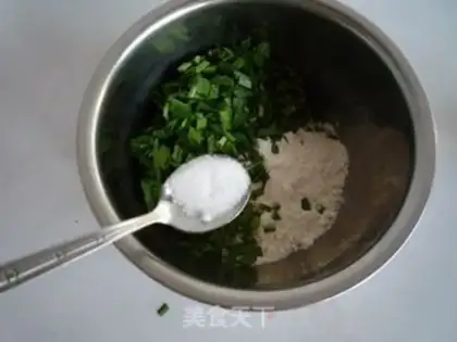 Make Omelette step 1