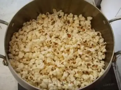 Make Popcorn step 4