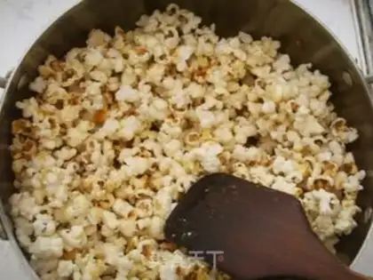 Make Popcorn step 7