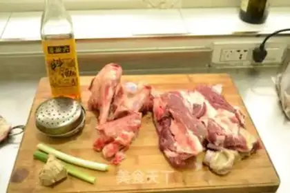 Make Cyan veal poaching step 0