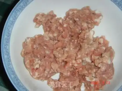 Make Meat-cracked melons step 1