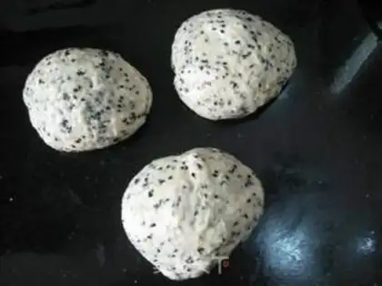 Make Black Sesame toast step 6