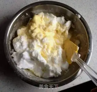 Make Microwave rainbow cake step 5