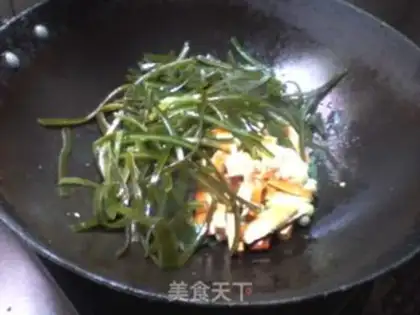 Make Seaweed tofu and dry peas step 9