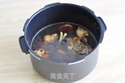 Make Beer stew of pigs