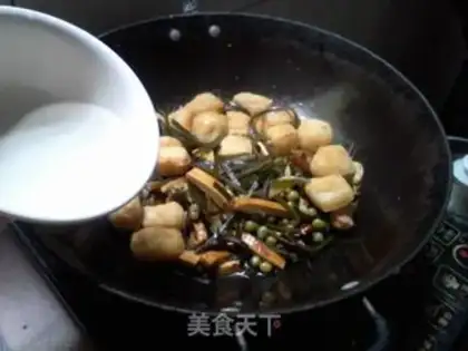 Make Seaweed tofu and dry peas step 13