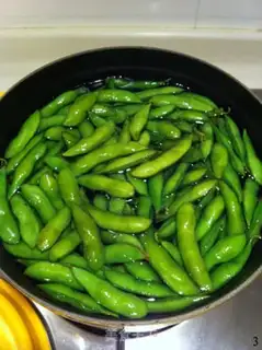 Make Badly smelling beans step 2