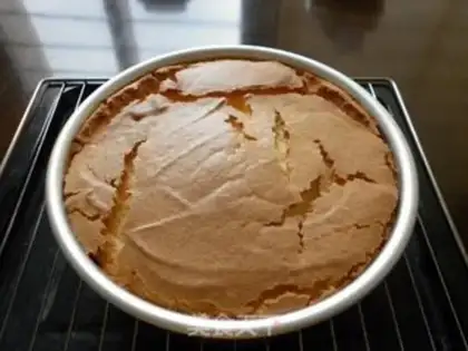 Make Strawberry chocolate cake step 15