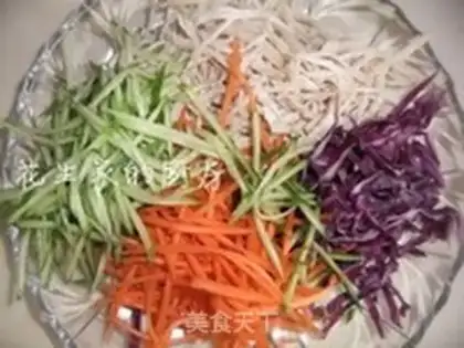Make Spicy chicken silk step 1
