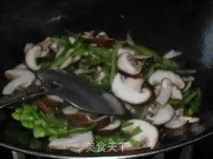 Make Pepper soy mushrooms step 3
