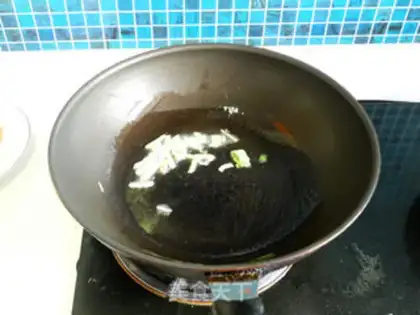 Make Pepper squid dry step 3