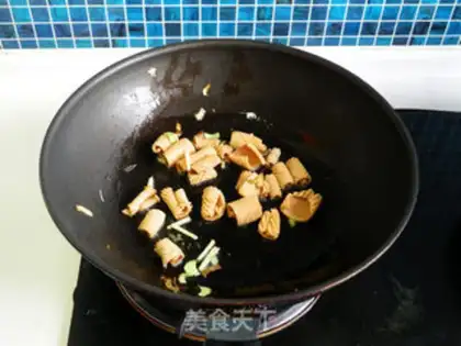 Make Pepper squid dry step 5