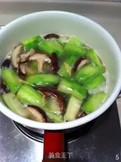 Make Smelt cape soup step 4